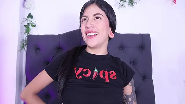 JulessCornett online show from 6, 4, 2026