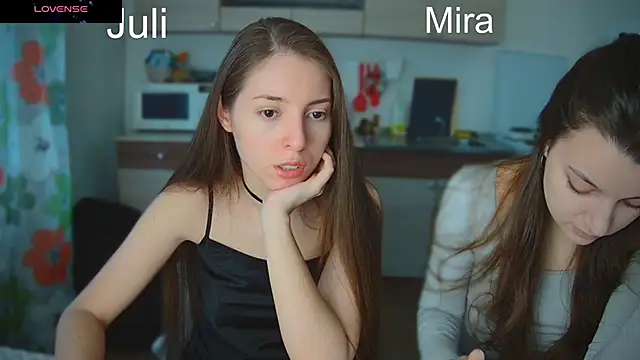 fcjuicy pussy online show from 1, 3, 2025