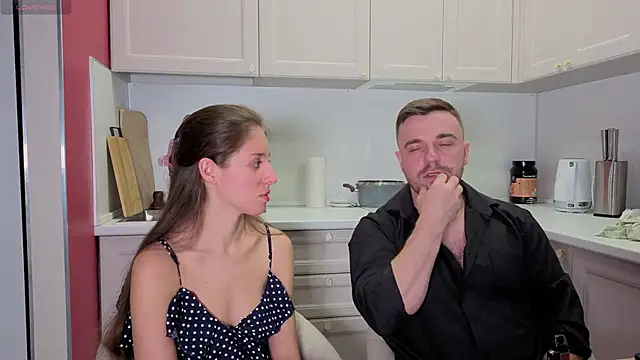 fcjuicy pussy online show from 21, 9, 2025