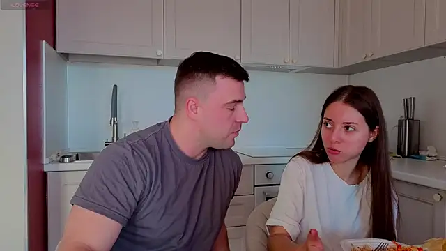 fcjuicy pussy online show from 28, 9, 2025