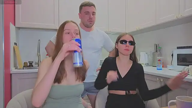 fcjuicy pussy online show from 21, 11, 2025