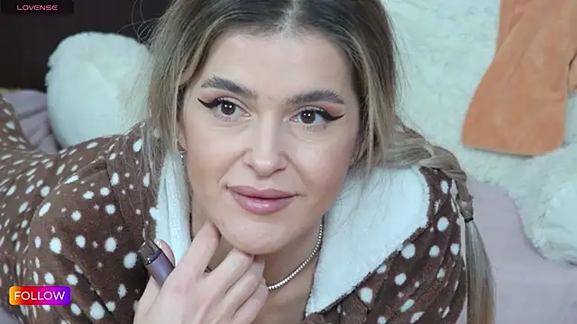 Sarah-Hart online show from 23, 12, 2024