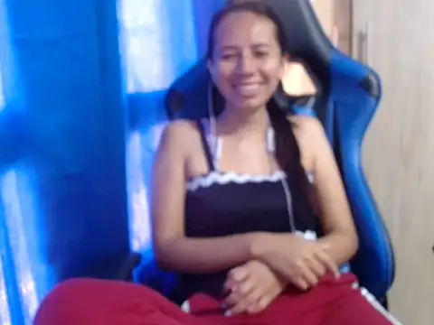 Snapshot of Erotic_latina chatting on 21, 10, 2025 Erotic latina online show from 21, 10, 2025