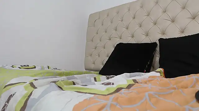 isabella jazz online show from 28, 2, 2025