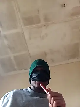 izinjamfee2 online show from 29, 9, 2025