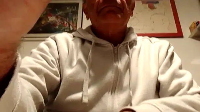 Snapshot of 4n4l1zz4m1 chatting on 14, 12, 2025 4n4l1zz4m1 online show from 14, 12, 2025