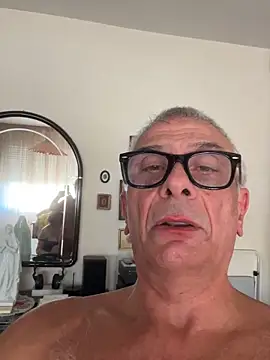 Snapshot of 4n4l1zz4m1 chatting on 2, 2, 2026 4n4l1zz4m1 online show from 2, 2, 2026