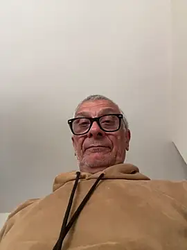 Snapshot of 4n4l1zz4m1 chatting on 24, 3, 2026 4n4l1zz4m1 online show from 24, 3, 2026