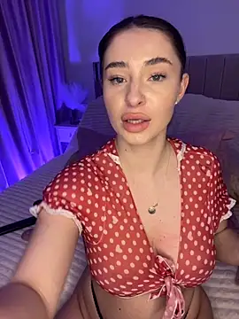 GraceCarther online show from 8, 11, 2025