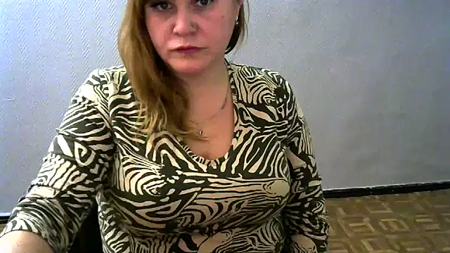 DaniellaKiss online show from 11, 2, 2025