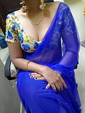 Snapshot of Roja-Telugu777 chatting on 5, 3, 2025 Roja-Telugu777 online show from 5, 3, 2025