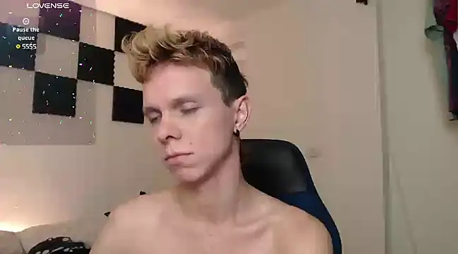 Snapshot of bryamado69 chatting on 17, 1, 2025 bryamado69 online show from 17, 1, 2025