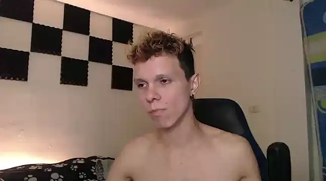 Snapshot of bryamado69 chatting on 24, 1, 2025 bryamado69 online show from 24, 1, 2025