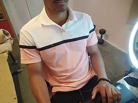 Snapshot of vicky0805 chatting on 4, 10, 2025 vicky0805 online show from 4, 10, 2025