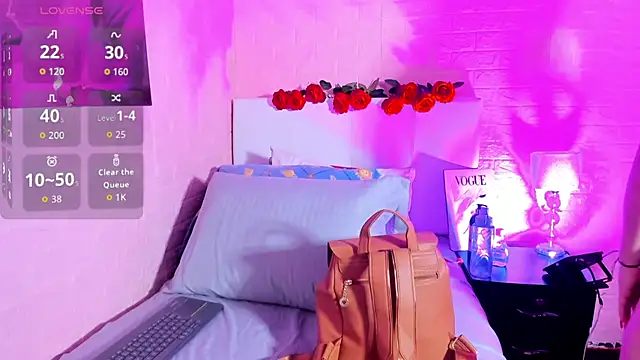 LYAA COLLINS  online show from 27, 11, 2025