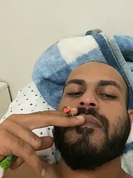 islandvybee55 online show from 2, 2, 2025