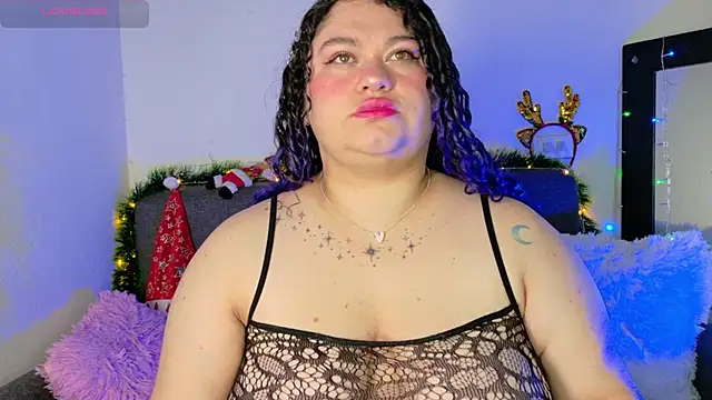 lunitaa0 online show from 23, 11, 2025