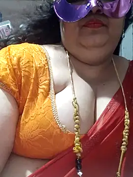 Snapshot of tamilthanushri chatting on 17, 4, 2026 tamilthanushri online show from 17, 4, 2026