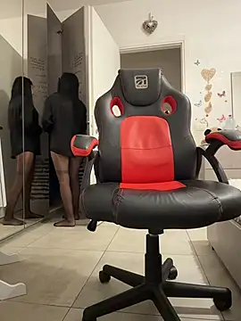 cicciolina online show from 4, 12, 2025