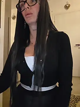 cicciolina online show from 4, 2, 2026