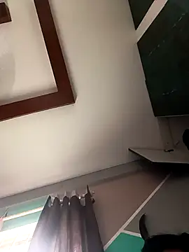 Snapshot of gym_lover076 chatting on 27, 10, 2025 gym lover076 online show from 27, 10, 2025