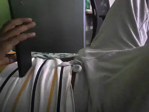 Snapshot of bangalorebulli chatting on 5, 2, 2026 bangalorebulli online show from 5, 2, 2026