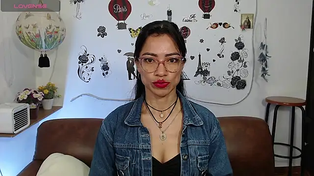 Snapshot of FernandaEloisa chatting on 11, 1, 2025 FernandaEloisa online show from 11, 1, 2025