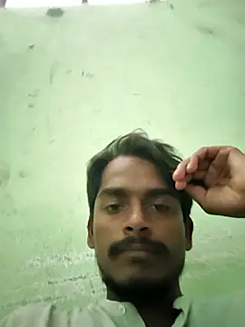 Snapshot of Vamshihyd chatting on 1, 7, 2026 Vamshihyd online show from 1, 7, 2026