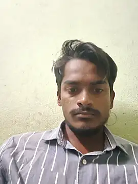 Snapshot of Vamshihyd chatting on 3, 7, 2026 Vamshihyd online show from 3, 7, 2026