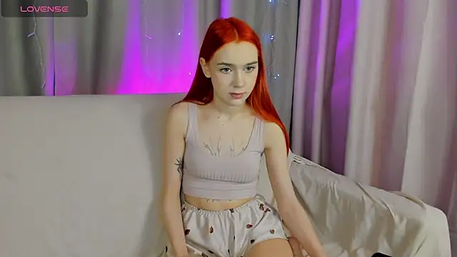 Lesi Moonie01 online show from 19, 12, 2024