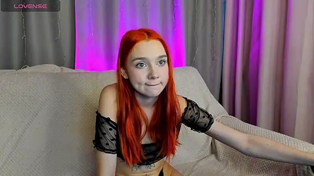 Lesi Moonie01 online show from 25, 12, 2024