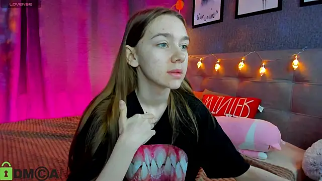 Lesi Moonie01 online show from 23, 12, 2025