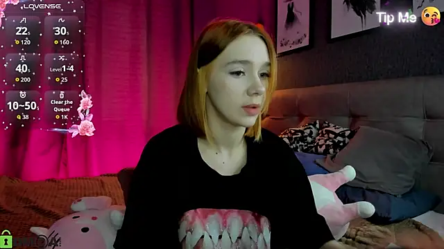Lesi Moonie01 online show from 15, 5, 2026