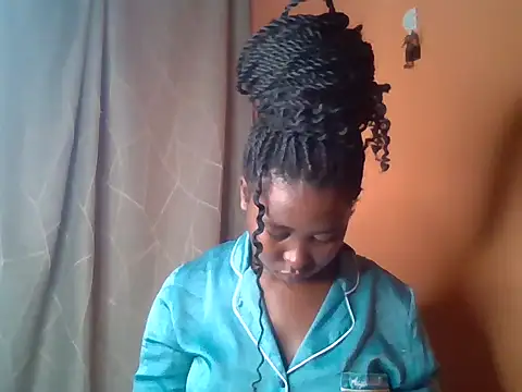 Moonfades online show from 1, 11, 2025