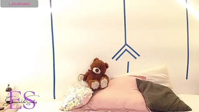 Snapshot of EsmeraldaSantoss chatting on 10, 1, 2025 EsmeraldaSantoss online show from 10, 1, 2025