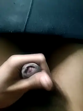 Snapshot of AloneDick chatting on 17, 11, 2025 AloneDick online show from 17, 11, 2025