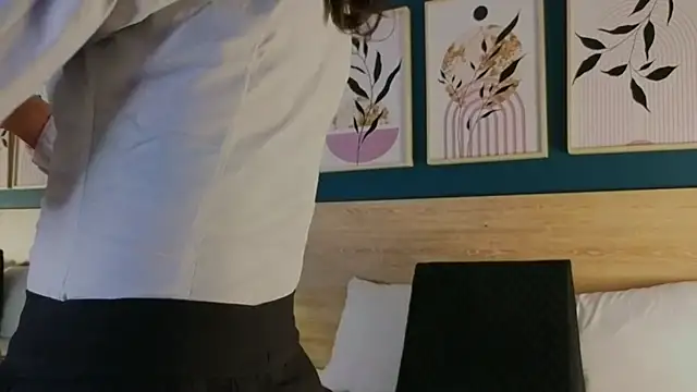 GabyPetit online show from 1, 11, 2025