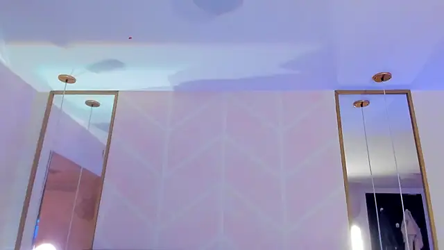 GabyPetit online show from 27, 11, 2025