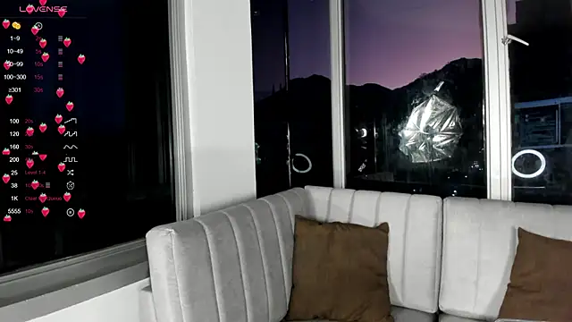 Megan Lim online show from 17, 1, 2025