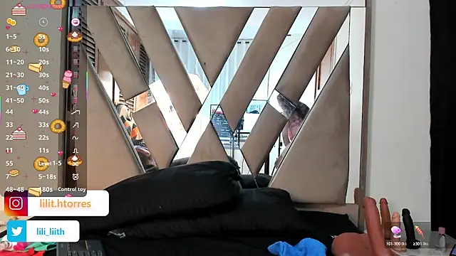 LILITH TORRES1 online show from 21, 11, 2025