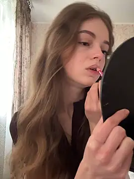 Snapshot of kristiluxee_ chatting on 6, 4, 2026 kristiluxee online show from 6, 4, 2026