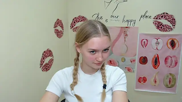 MademoiselleCl online show from 4, 12, 2024