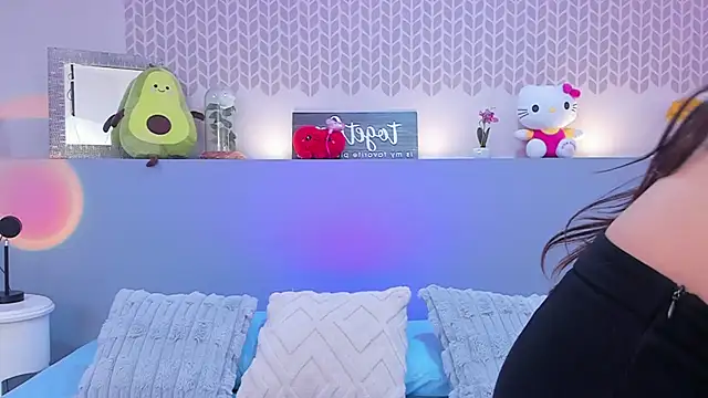 Snapshot of CheryelFox chatting on 22, 5, 2026 CheryelFox online show from 22, 5, 2026