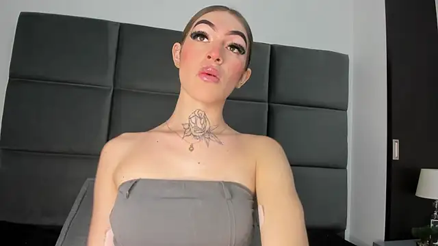 Lizz Luna online show from 15, 11, 2025