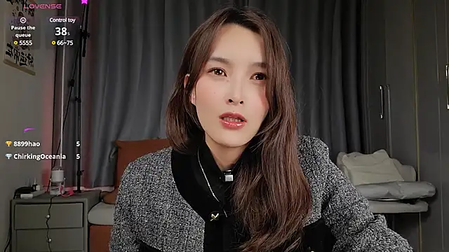 Snapshot of Youth3_ chatting on 5, 2, 2025 Youth3  online show from 5, 2, 2025