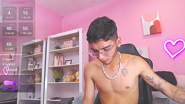 Ian Castillo  online show from 24, 1, 2025