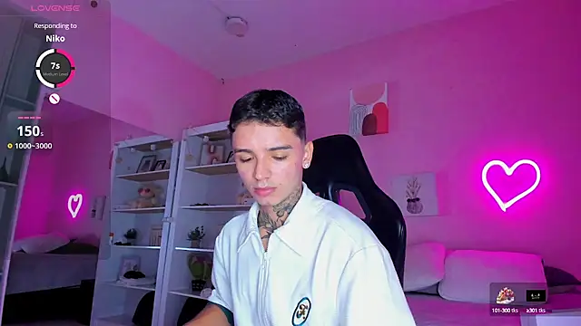 Ian Castillo  online show from 10, 9, 2025