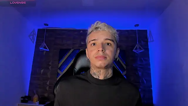 Ian Castillo  online show from 25, 2, 2026