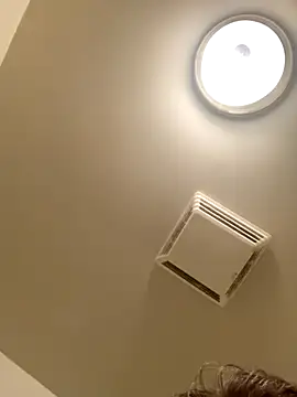 Tonybaloney1972 online show from 4, 12, 2025