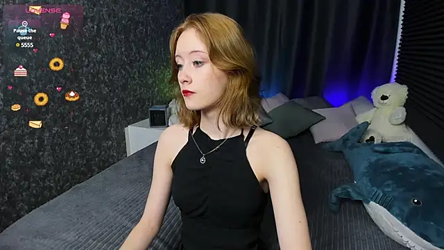 MonicaPerryy online show from 13, 3, 2025